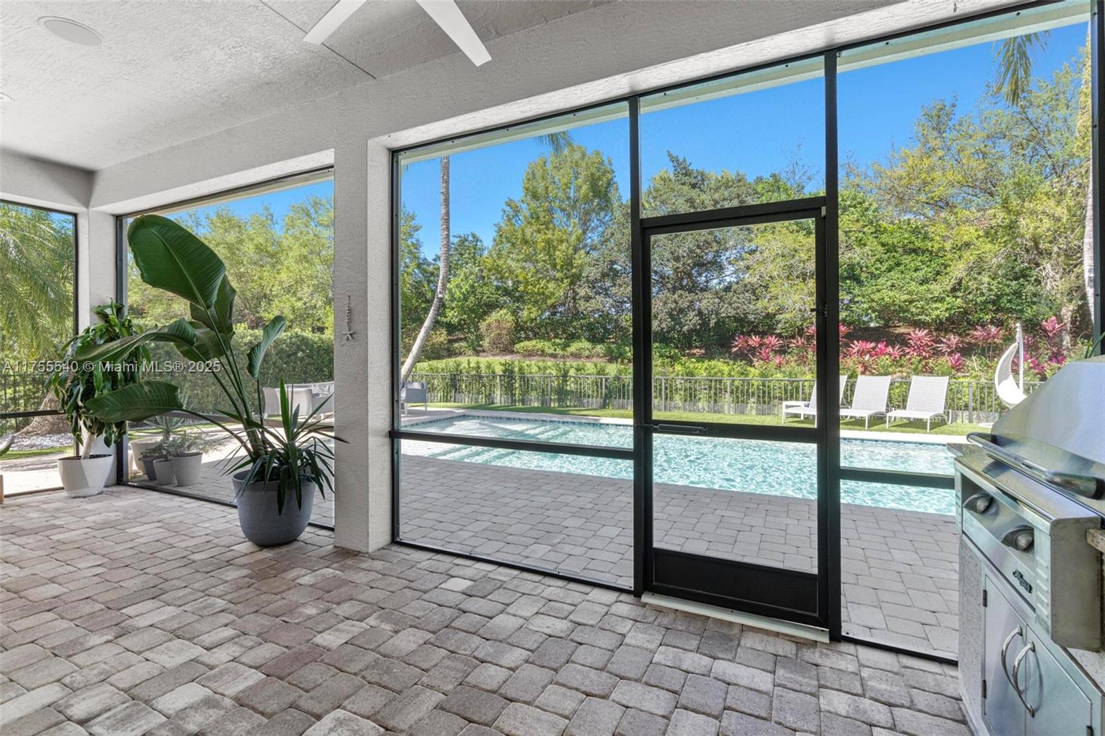 PARKLAND GOLF AND COUNTRY - Residential Lease