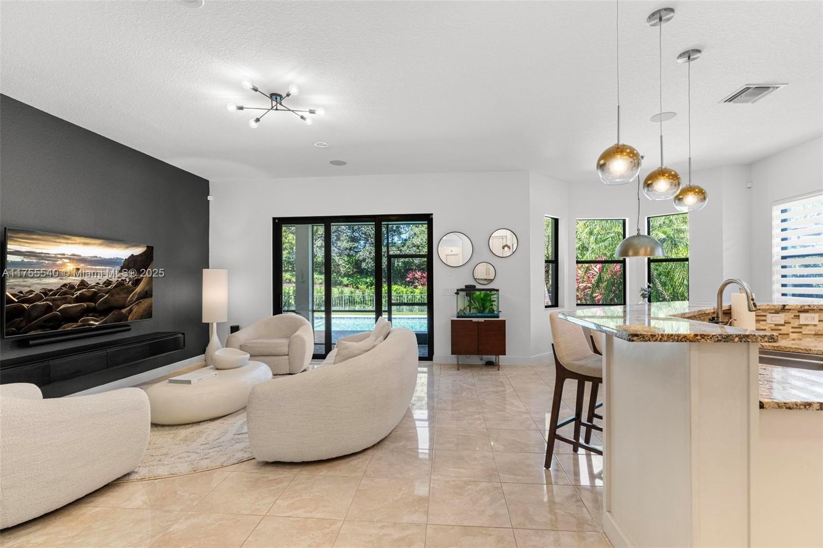 PARKLAND GOLF AND COUNTRY - Residential Lease