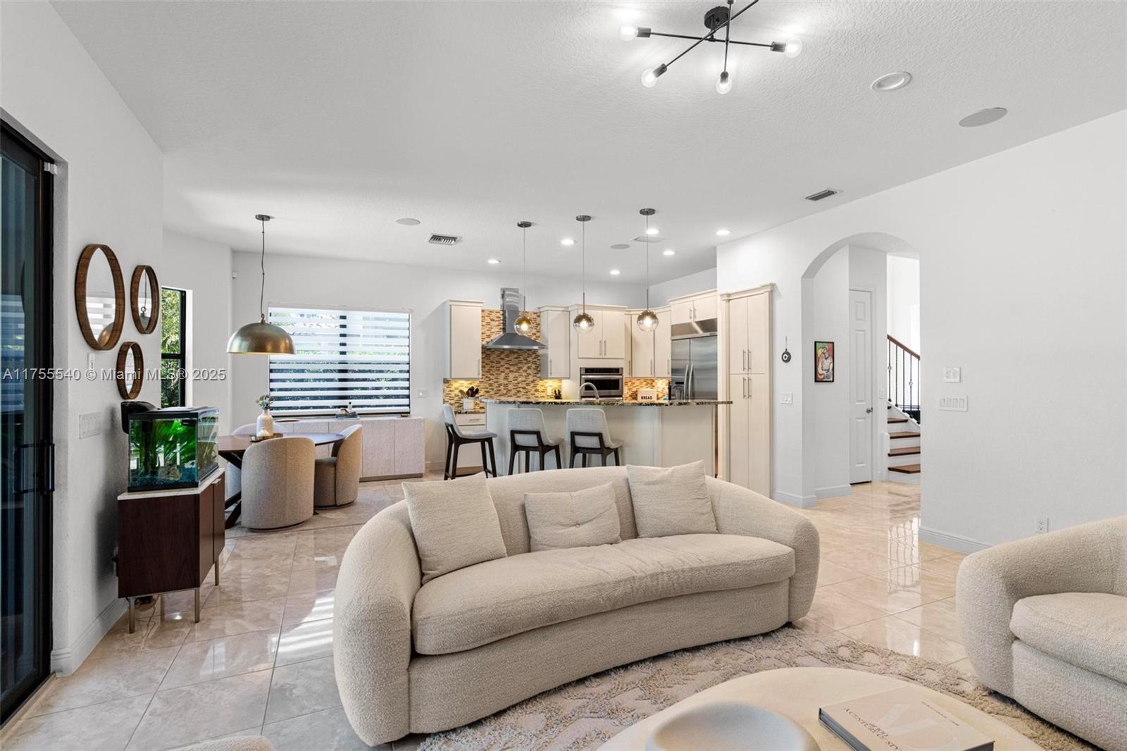 PARKLAND GOLF AND COUNTRY - Residential Lease