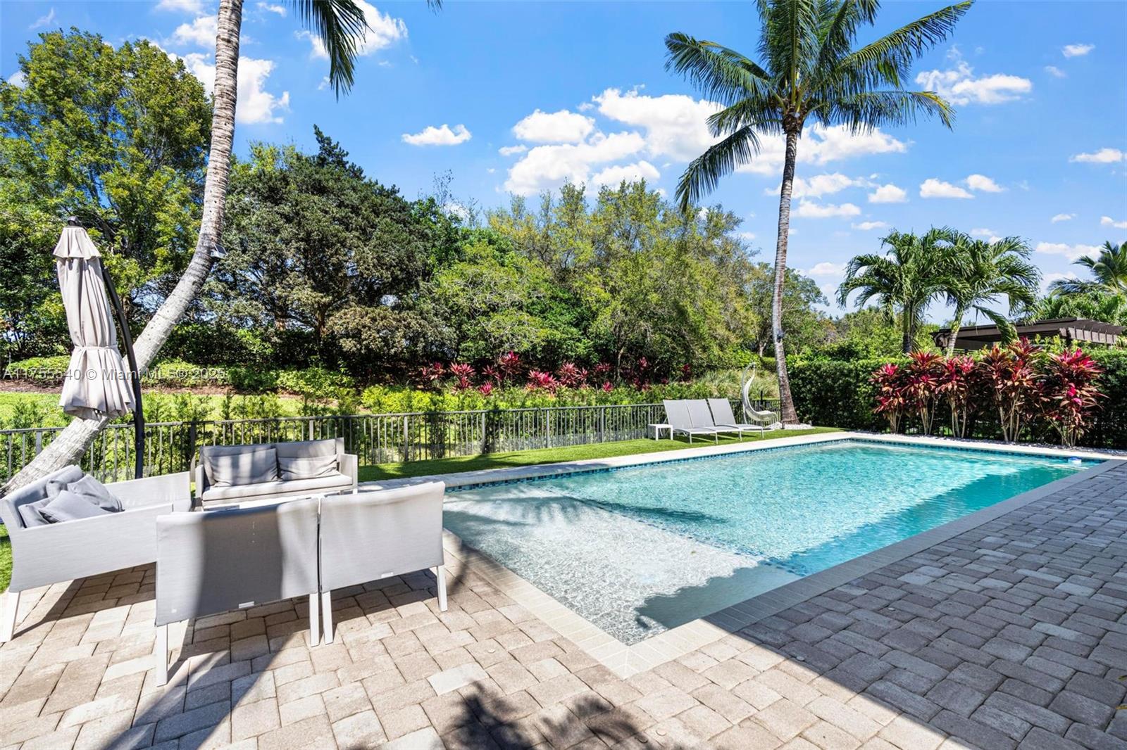 PARKLAND GOLF AND COUNTRY - Residential Lease