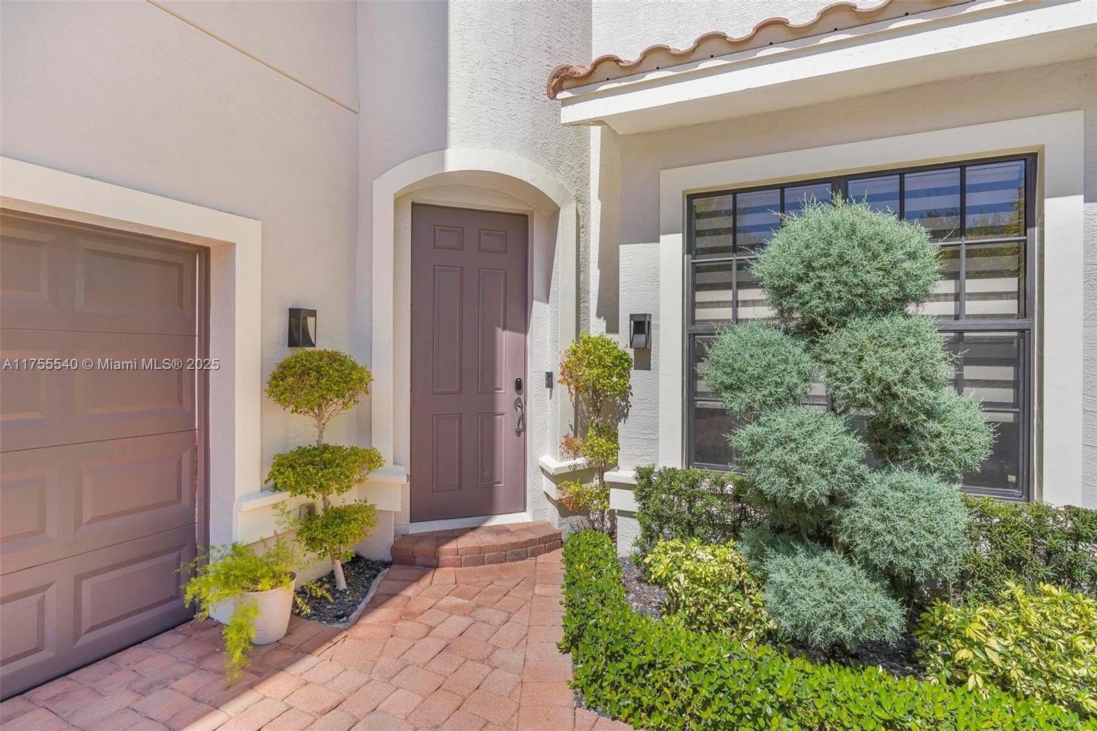 PARKLAND GOLF AND COUNTRY - Residential Lease