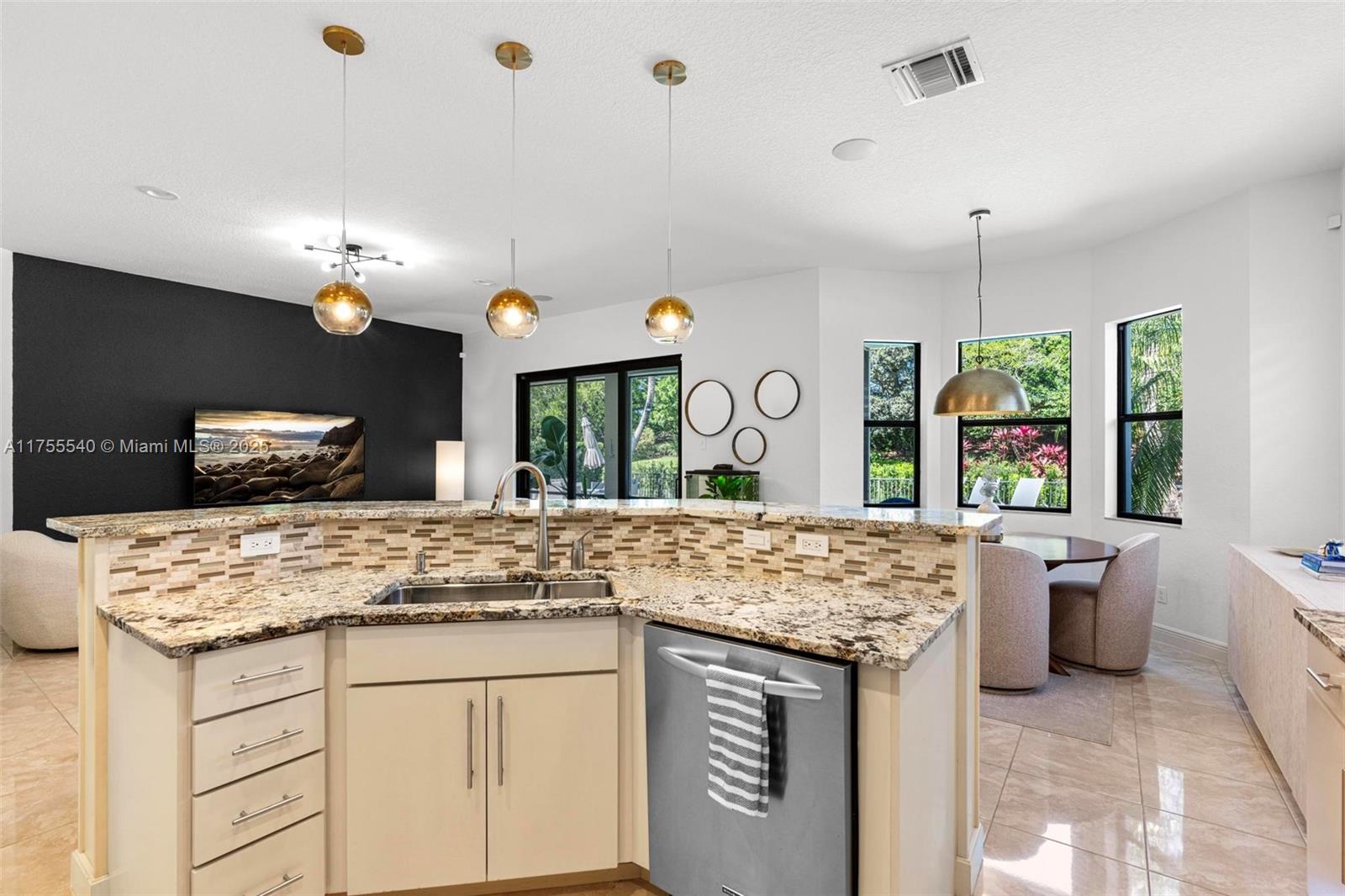 PARKLAND GOLF AND COUNTRY - Residential Lease