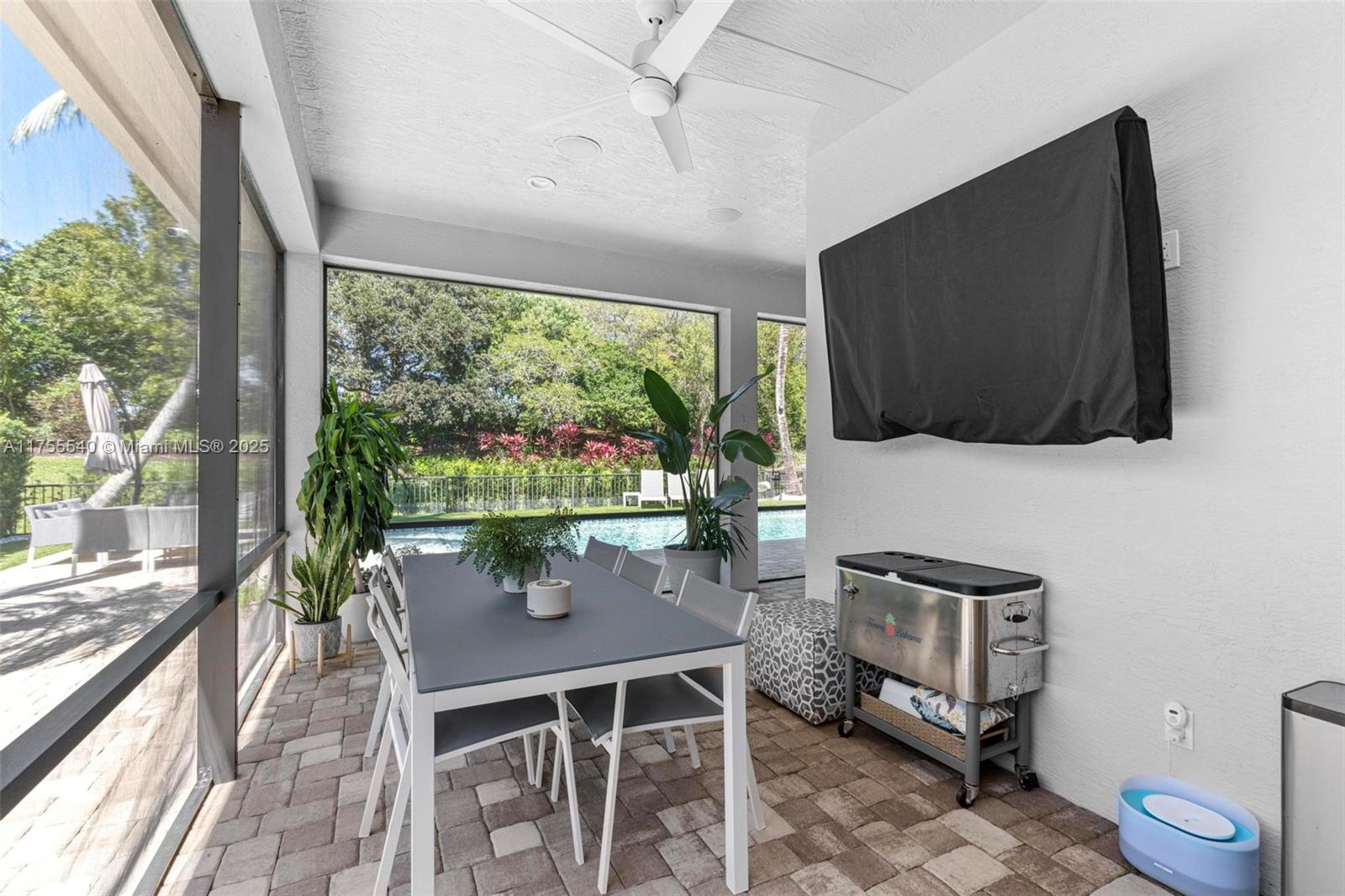 PARKLAND GOLF AND COUNTRY - Residential Lease