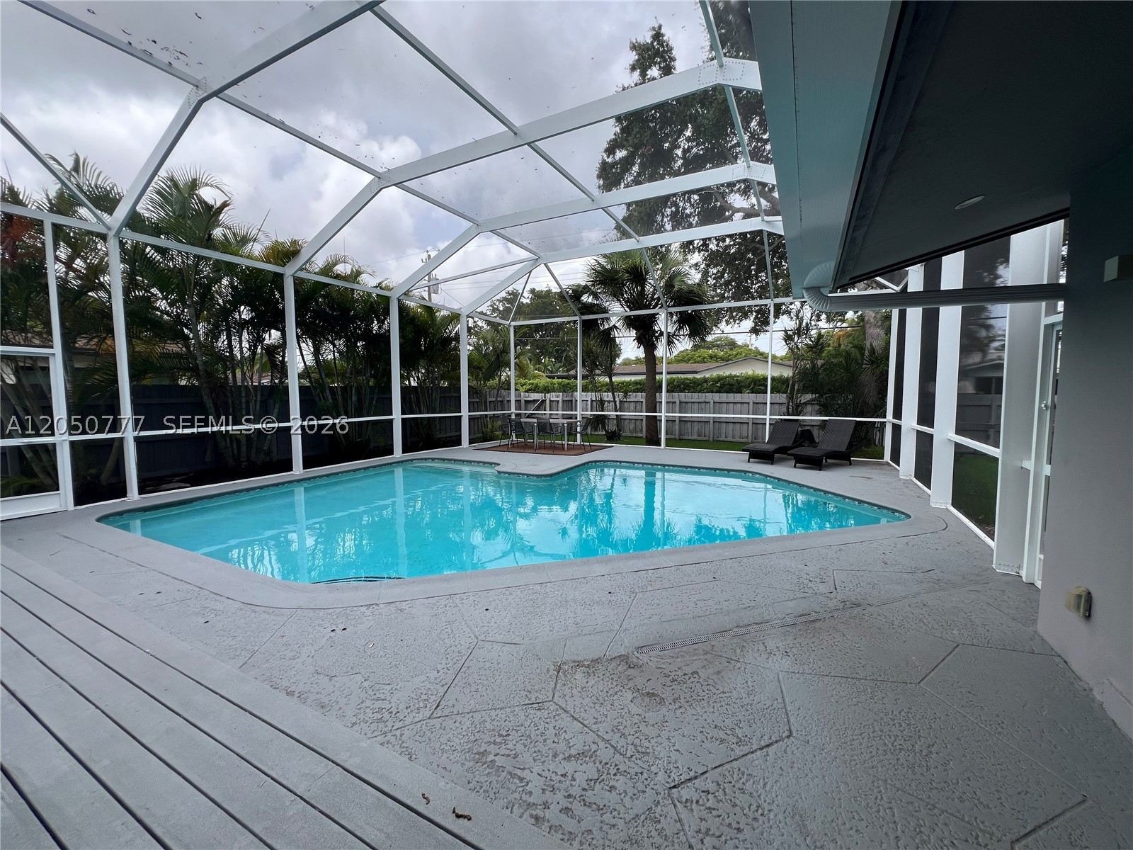 HOLLYWOOD HILLS AMEN PLAT - Residential Lease