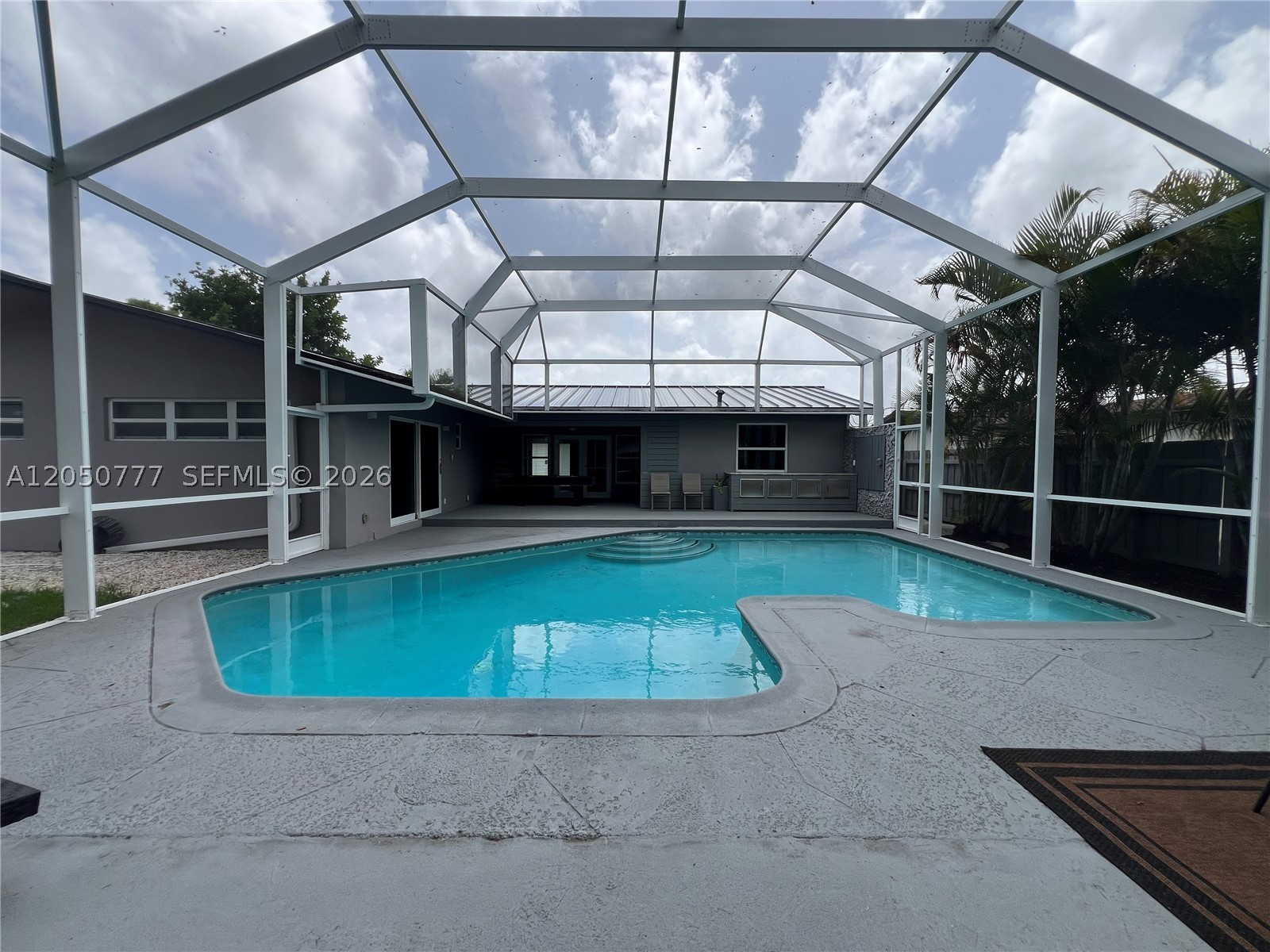 HOLLYWOOD HILLS AMEN PLAT - Residential Lease