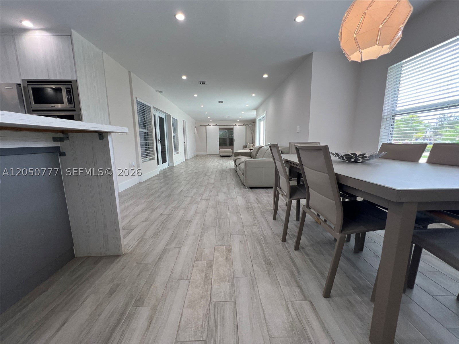 HOLLYWOOD HILLS AMEN PLAT - Residential Lease