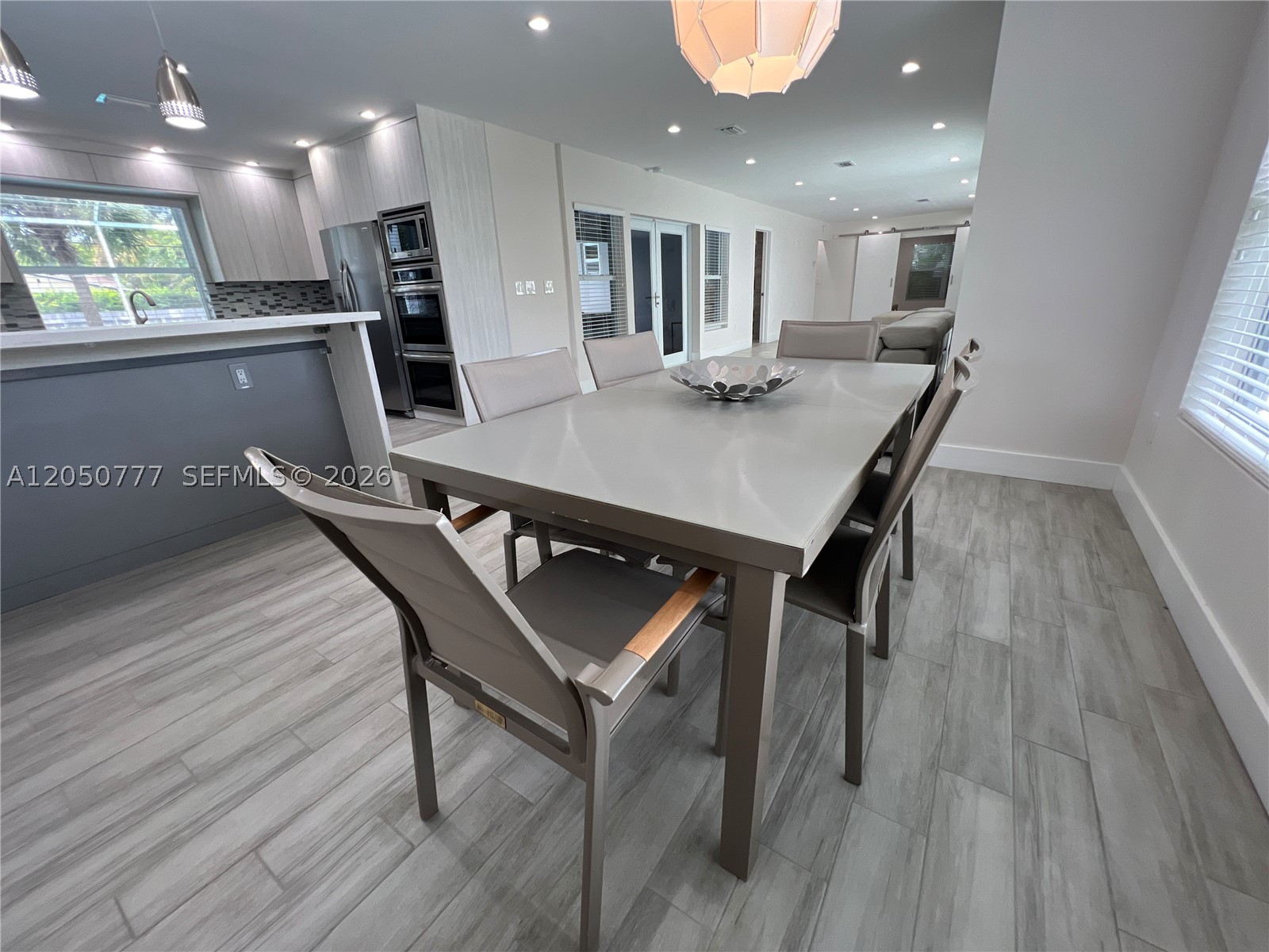 HOLLYWOOD HILLS AMEN PLAT - Residential Lease