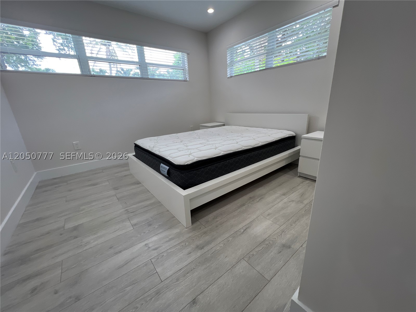HOLLYWOOD HILLS AMEN PLAT - Residential Lease