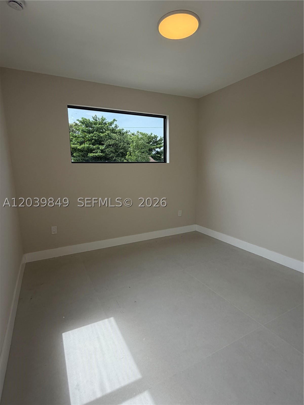 17TH AVE MANOR - Residential