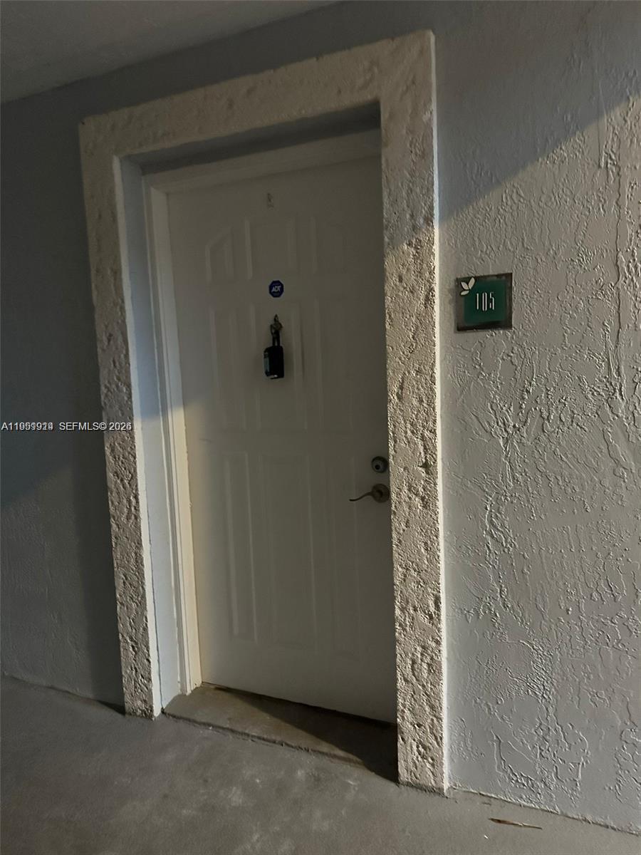 Excellent investment opportunity! Beautiful apartment, corner unit with covered porch. Washer & dryer in utility room on porch. Many amenities - fitness center, tennis, pool, spa, clubhouse, playground, barbecue area, lakeside path & picnic tables. Gated community. Close to shopping, schools, parks & buses.