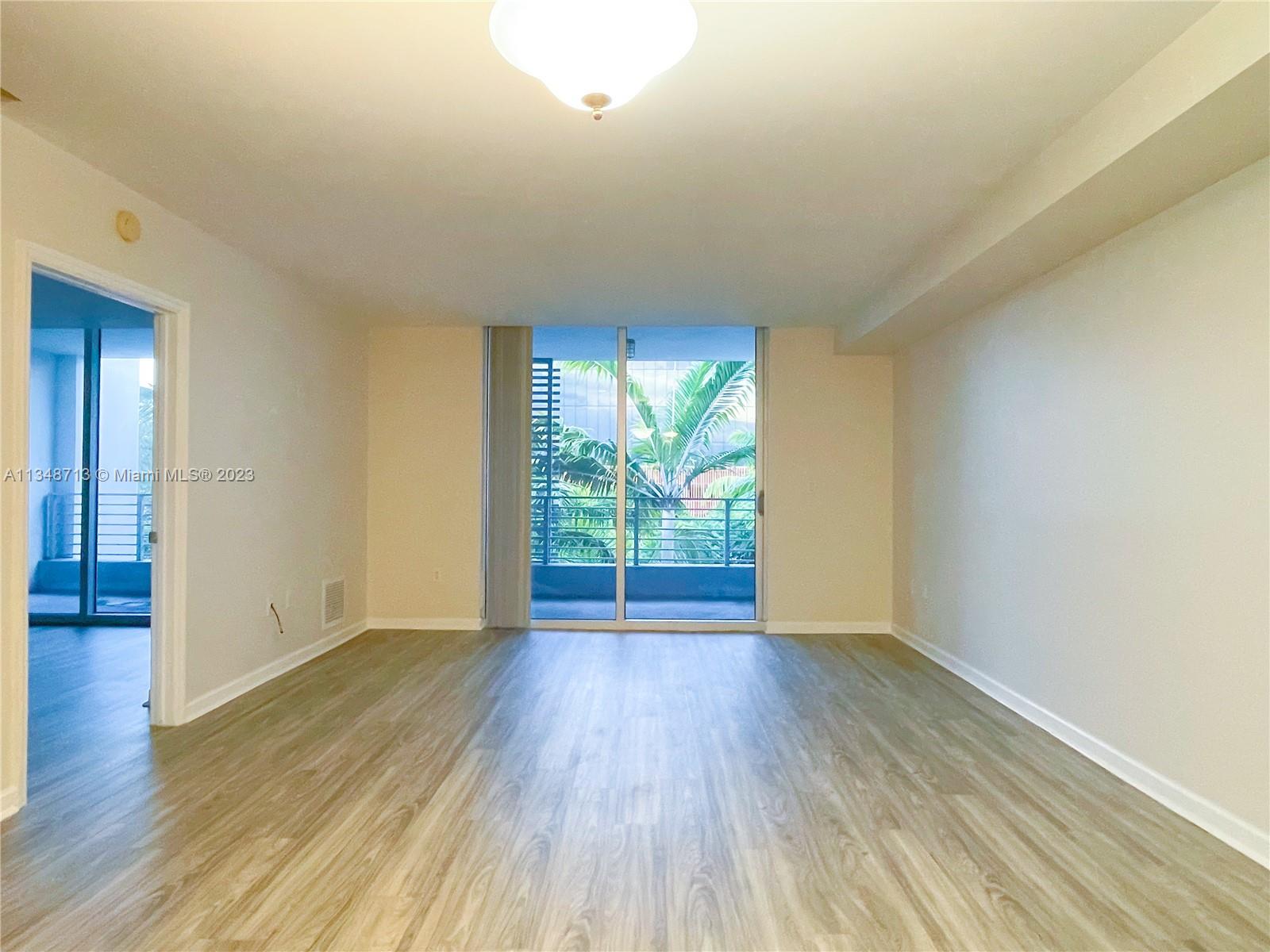 LOFTS AT MAYFAIR CONDO - Residential Lease