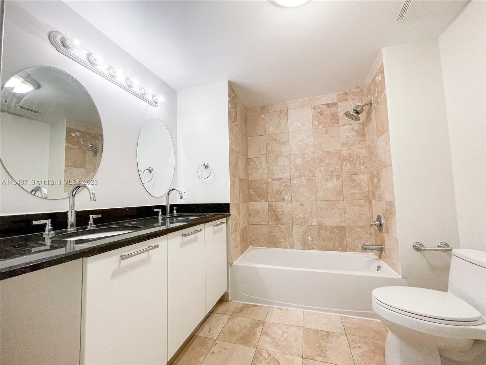 LOFTS AT MAYFAIR CONDO - Residential Lease