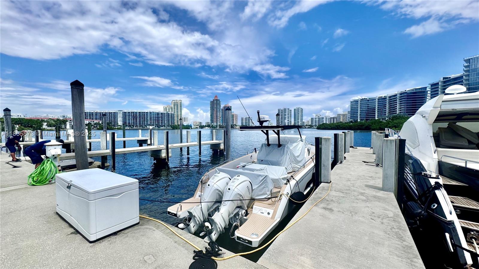 ISLAND ESTATE MARINA - Land