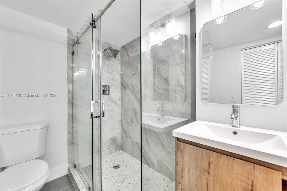 CAMBRIDGE CENTURY VILLAGE - Residential Lease