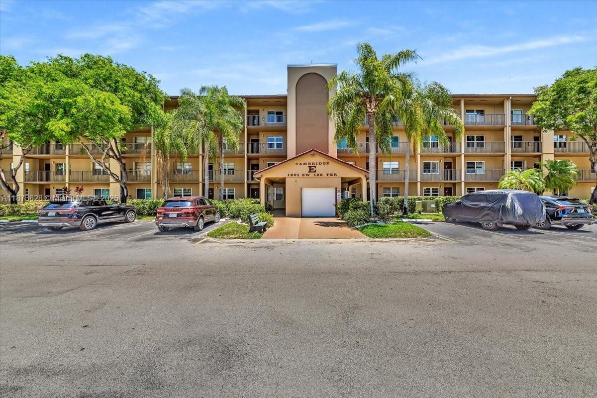 CAMBRIDGE CENTURY VILLAGE - Residential Lease