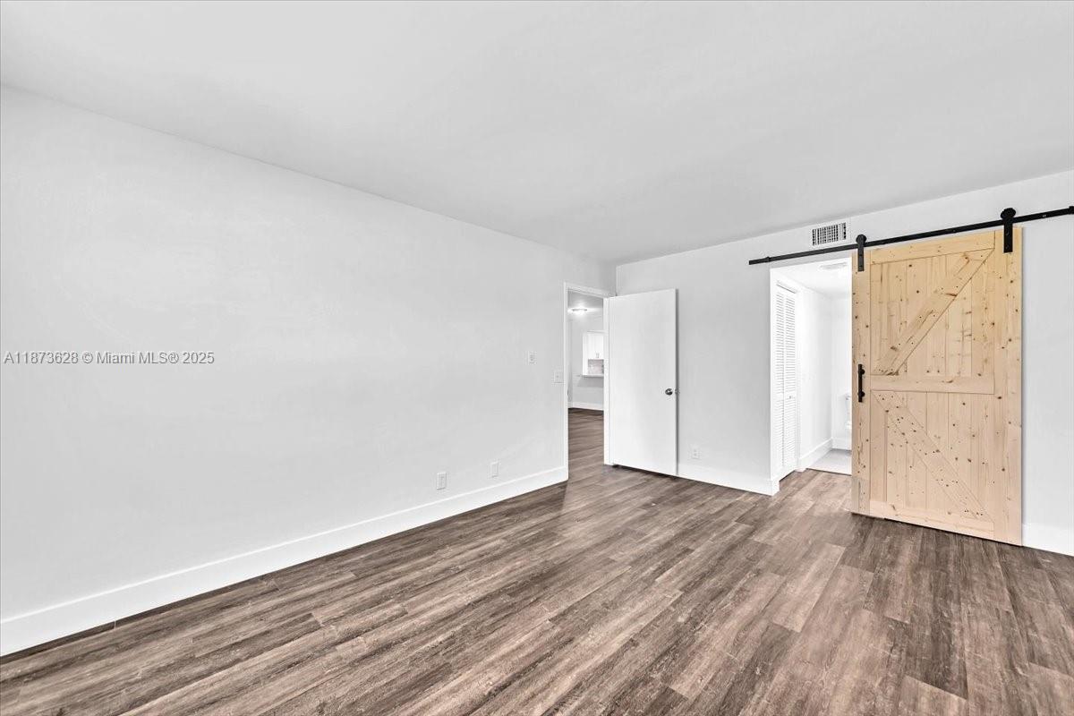 CAMBRIDGE CENTURY VILLAGE - Residential Lease