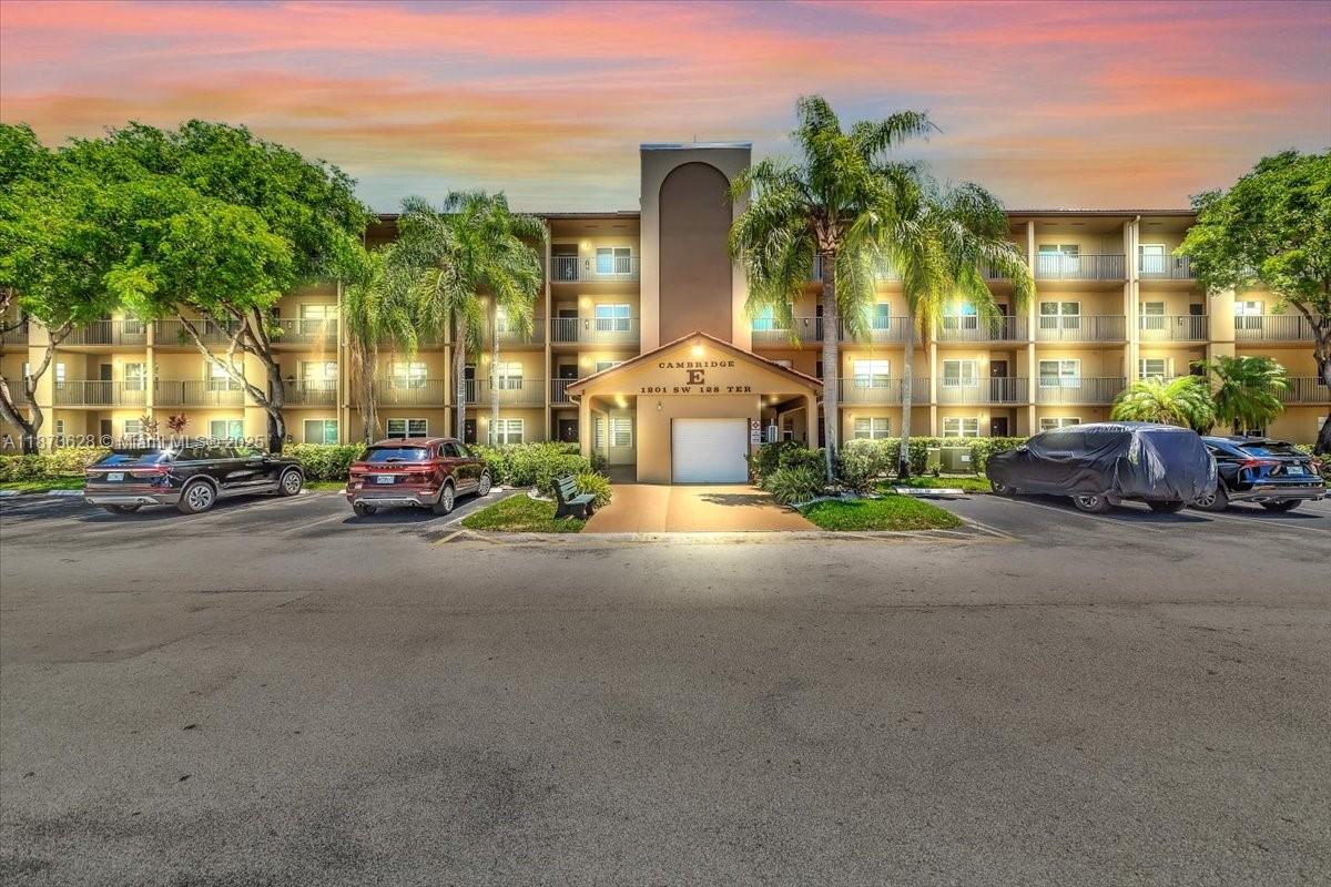 CAMBRIDGE CENTURY VILLAGE - Residential Lease