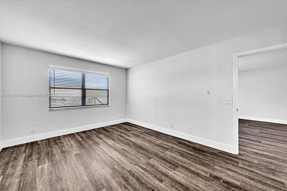 CAMBRIDGE CENTURY VILLAGE - Residential Lease
