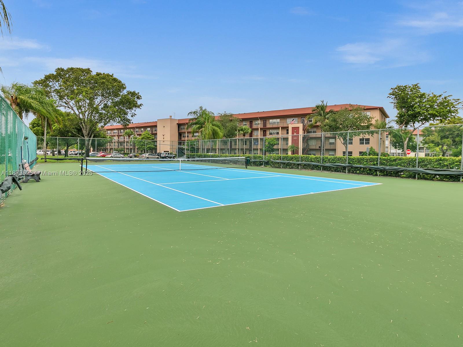 CAMBRIDGE CENTURY VILLAGE - Residential Lease