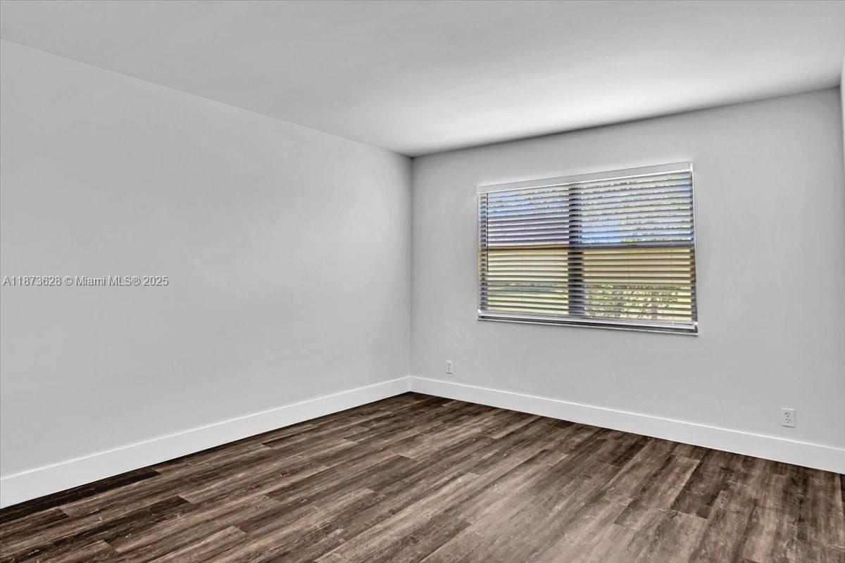 CAMBRIDGE CENTURY VILLAGE - Residential Lease
