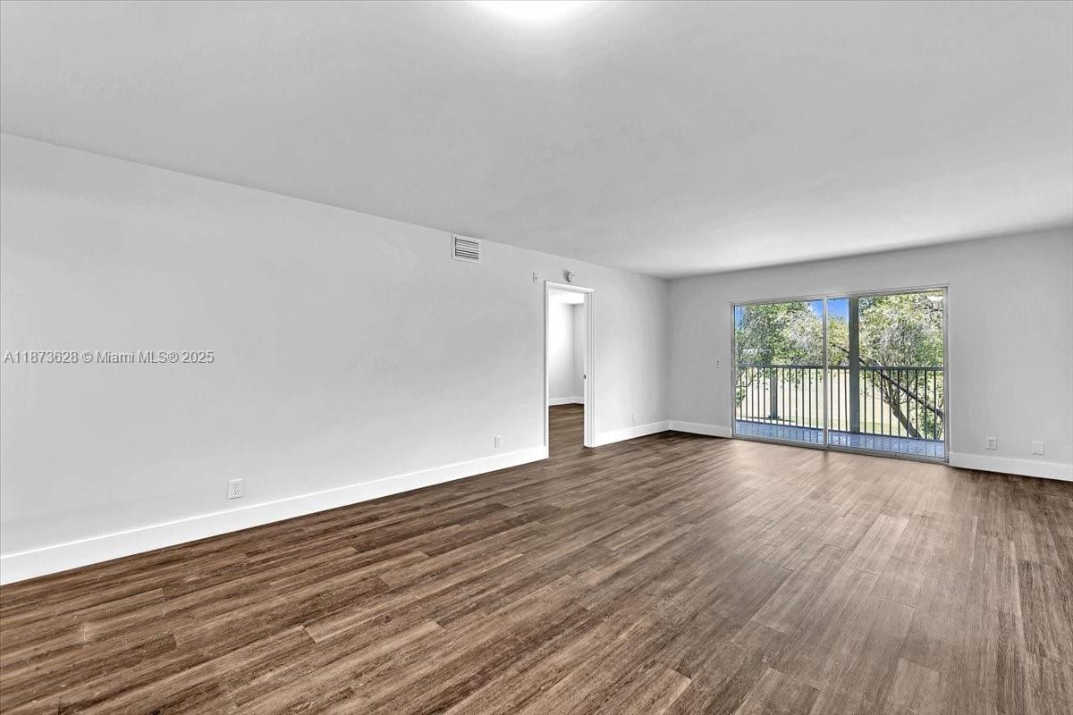 CAMBRIDGE CENTURY VILLAGE - Residential Lease
