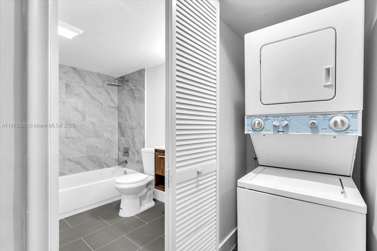 CAMBRIDGE CENTURY VILLAGE - Residential Lease