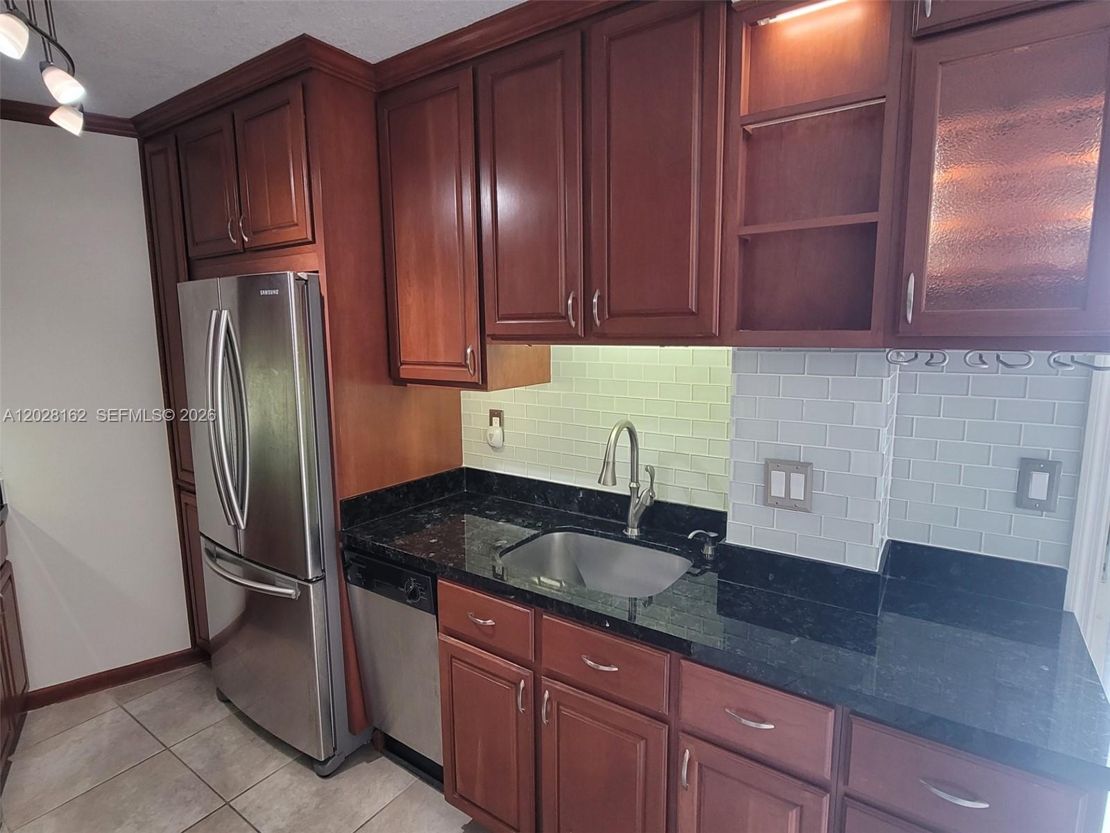 LAKE BEACH CLUB CONDO - Residential Lease