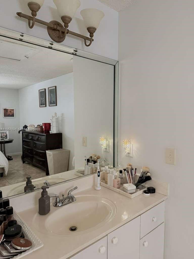 SILVER GARDENS CONDO - Residential Lease