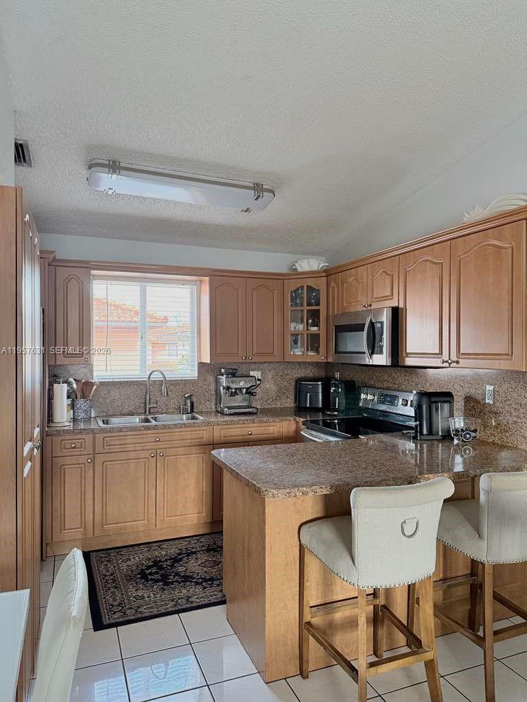 SILVER GARDENS CONDO - Residential Lease