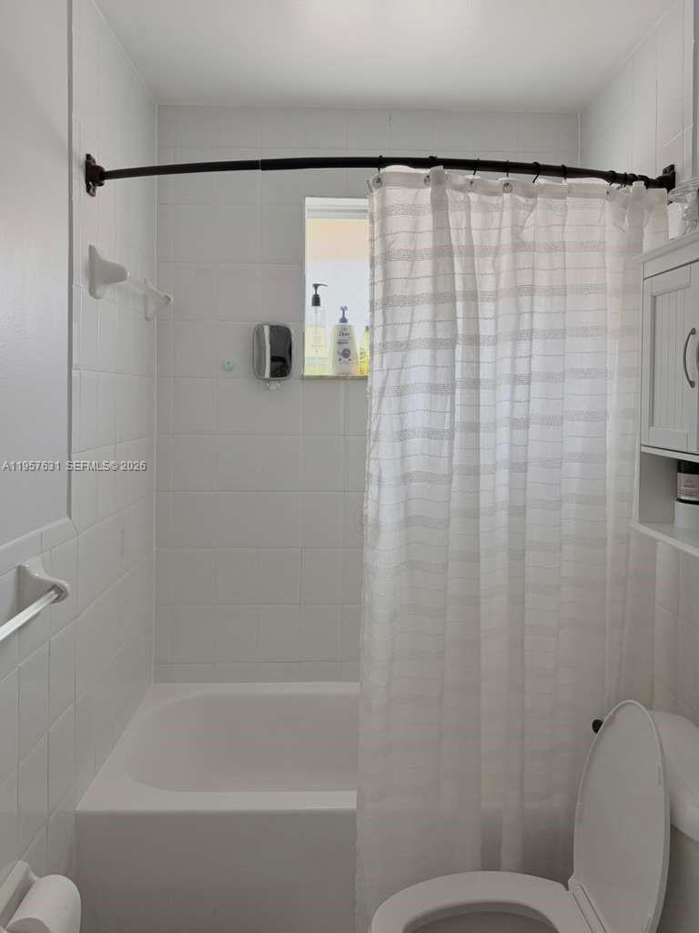 SILVER GARDENS CONDO - Residential Lease