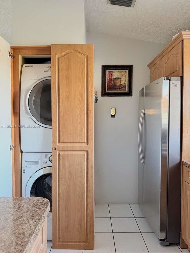 SILVER GARDENS CONDO - Residential Lease