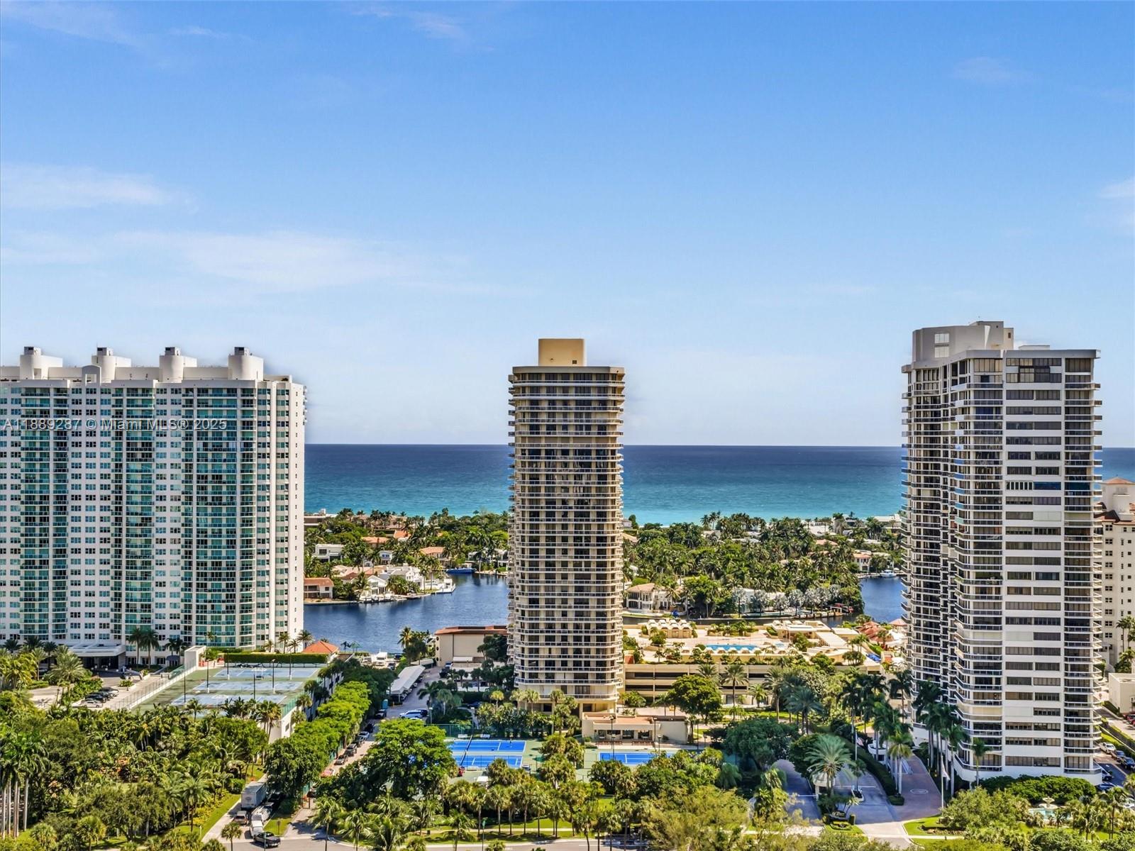 TERRACES NORTH TURNBERRY - Residential