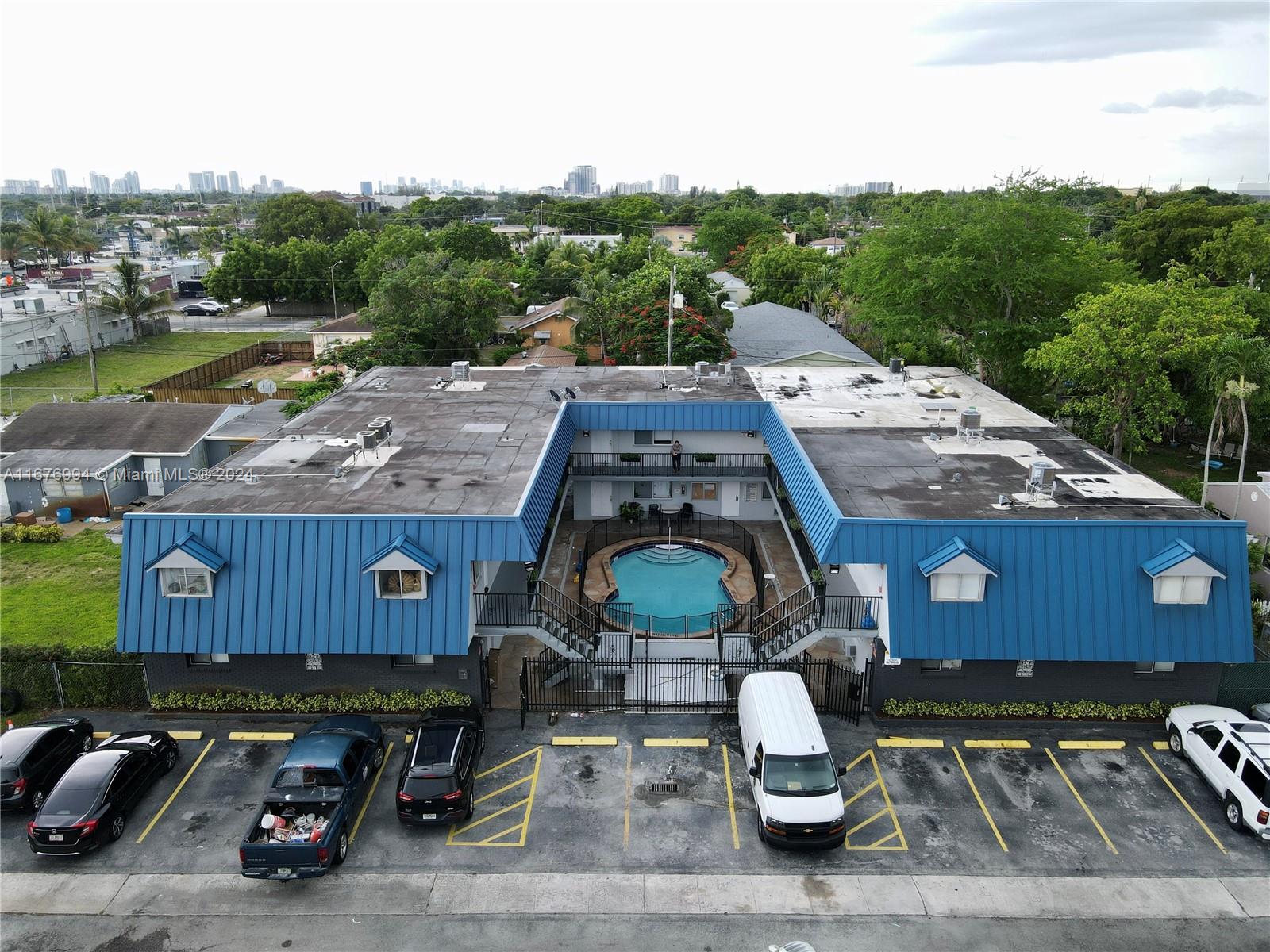NORTH HOLLYWOOD - Residential Lease