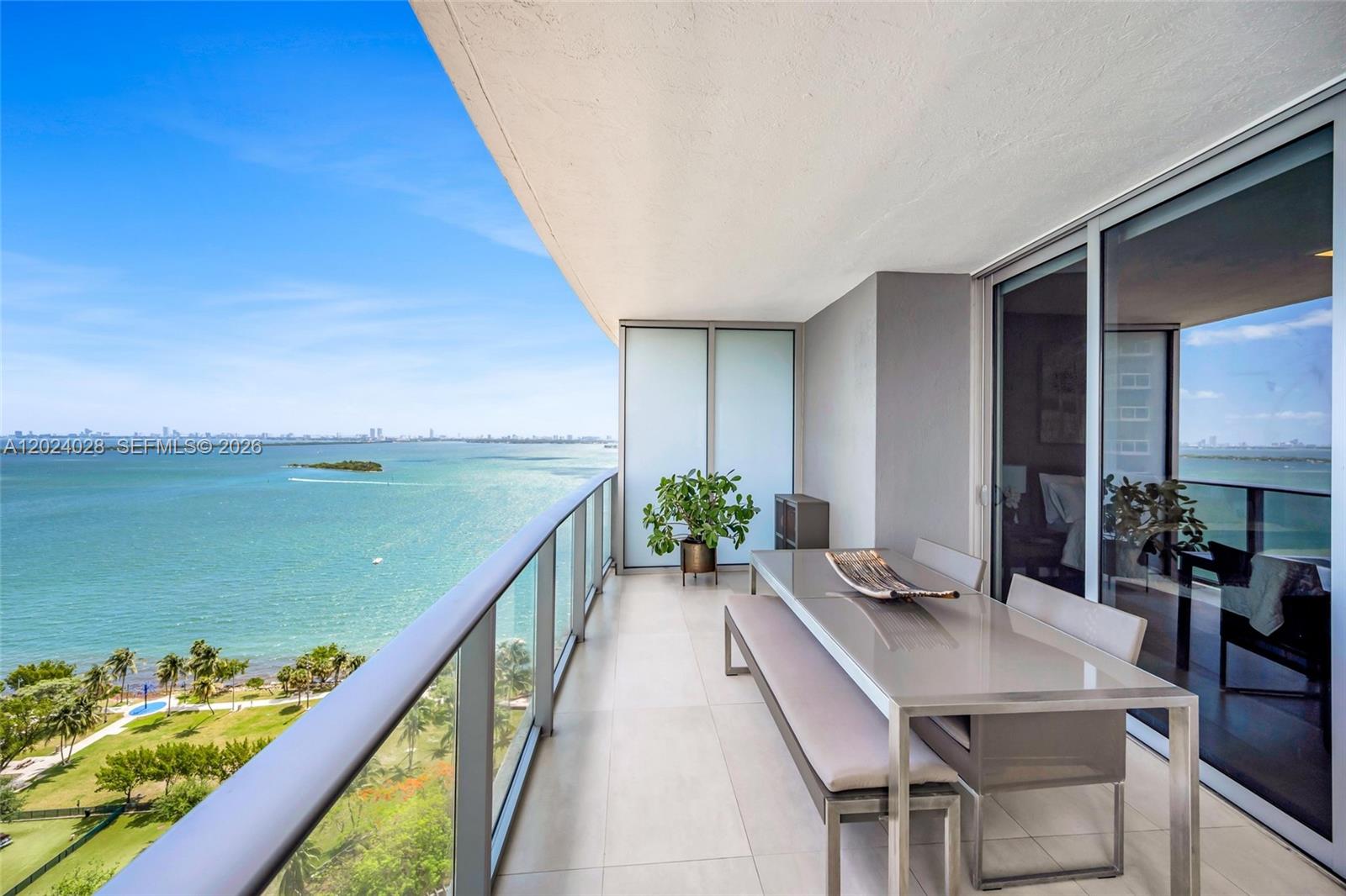ARIA ON THE BAY CONDO - Residential