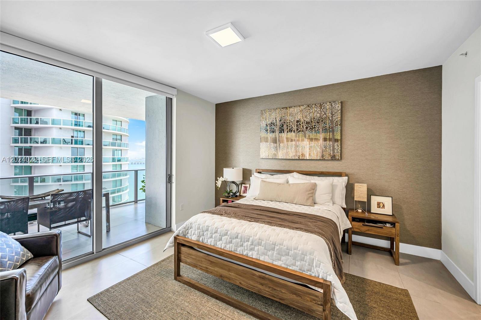 ARIA ON THE BAY CONDO - Residential