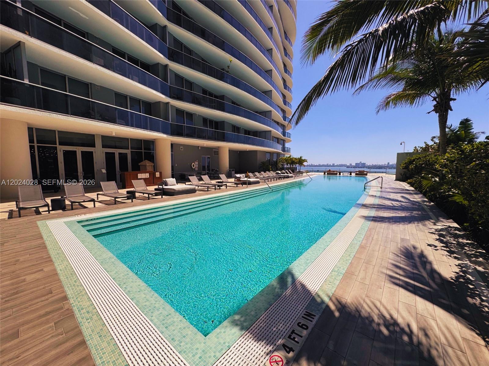 ARIA ON THE BAY CONDO - Residential