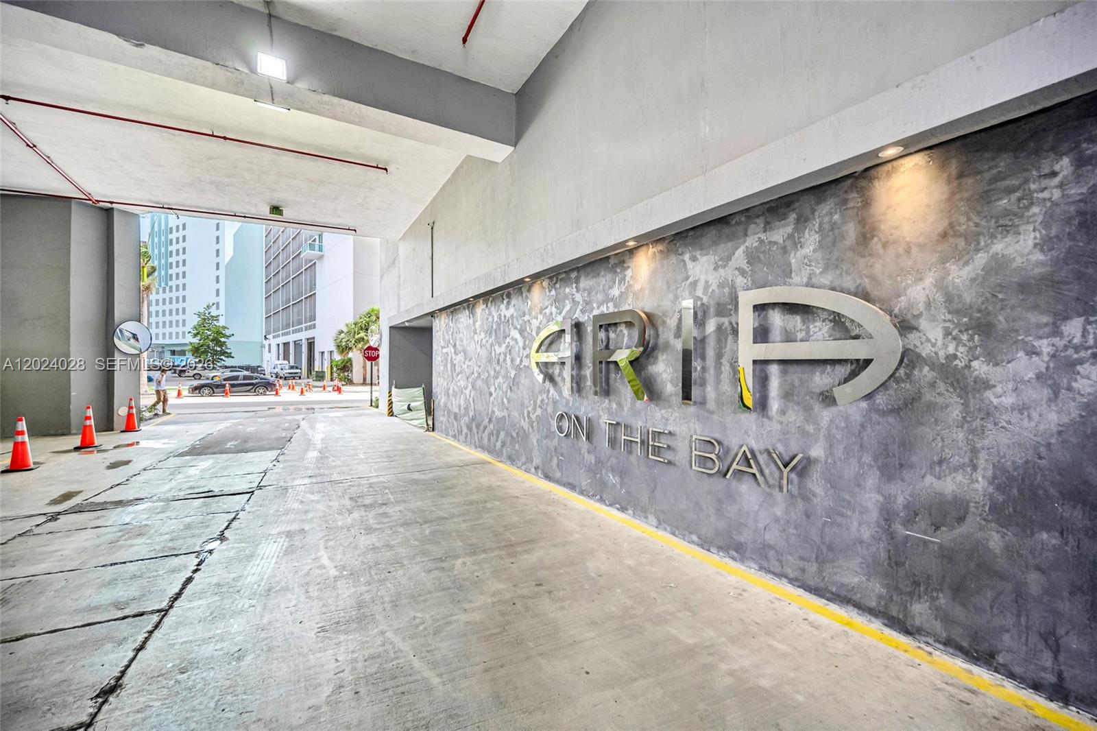 ARIA ON THE BAY CONDO - Residential