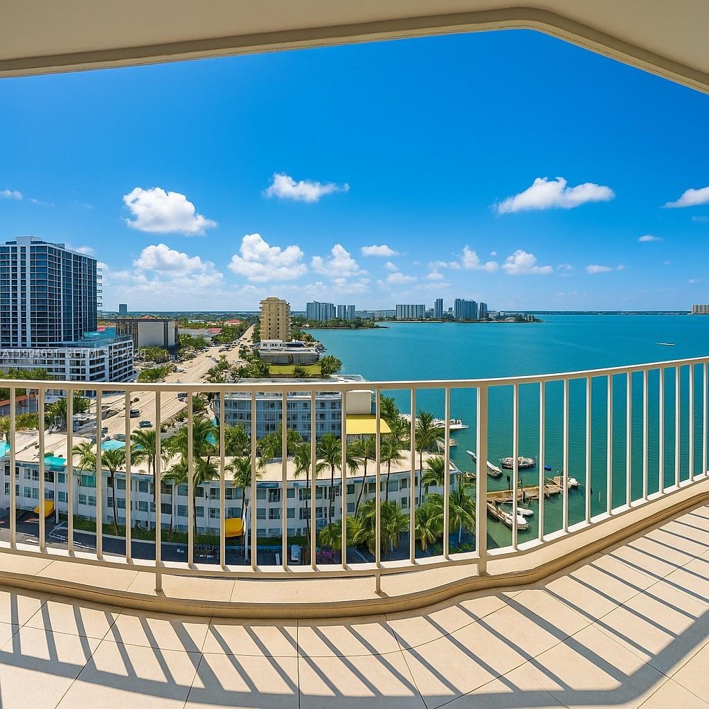 KENNEDY HOUSE CONDO - Residential