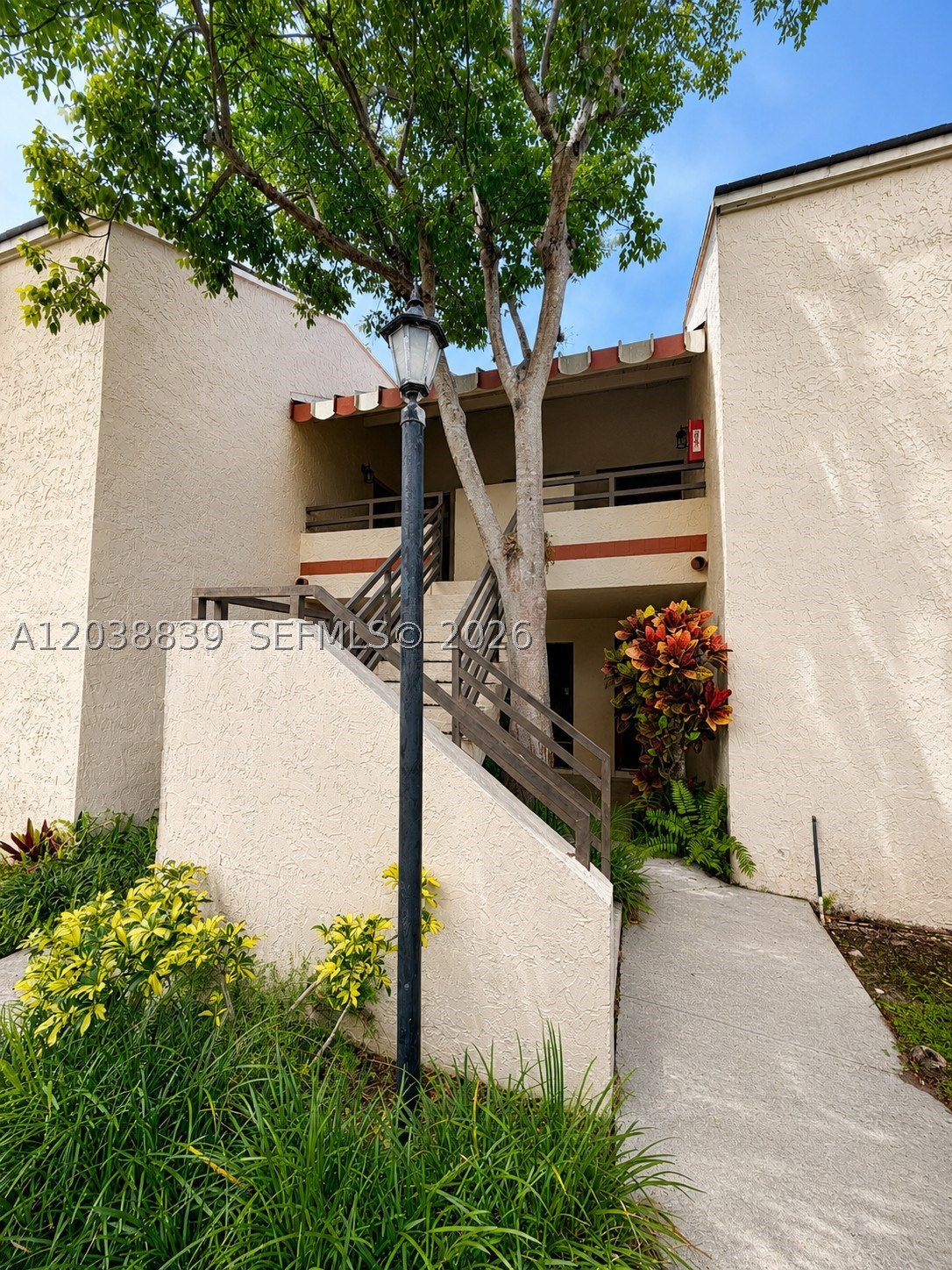 QUATRAINE CONDO I PH I - Residential