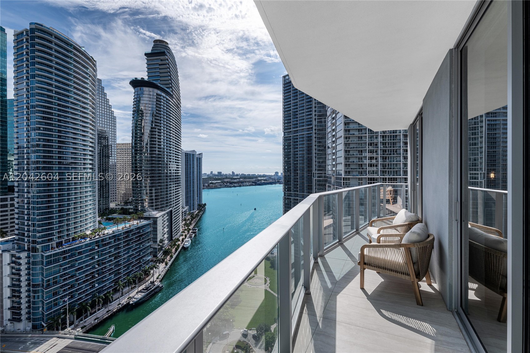 VICEROY RESIDENCES - Residential Lease