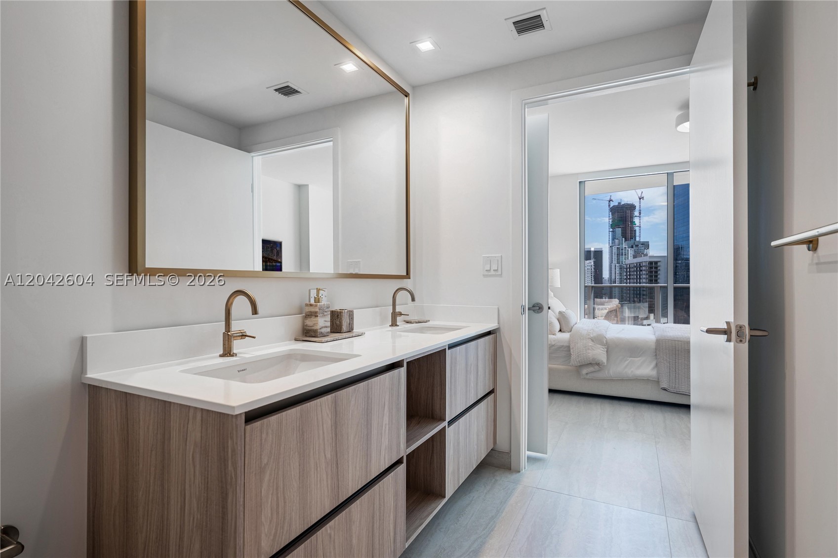 VICEROY RESIDENCES - Residential Lease