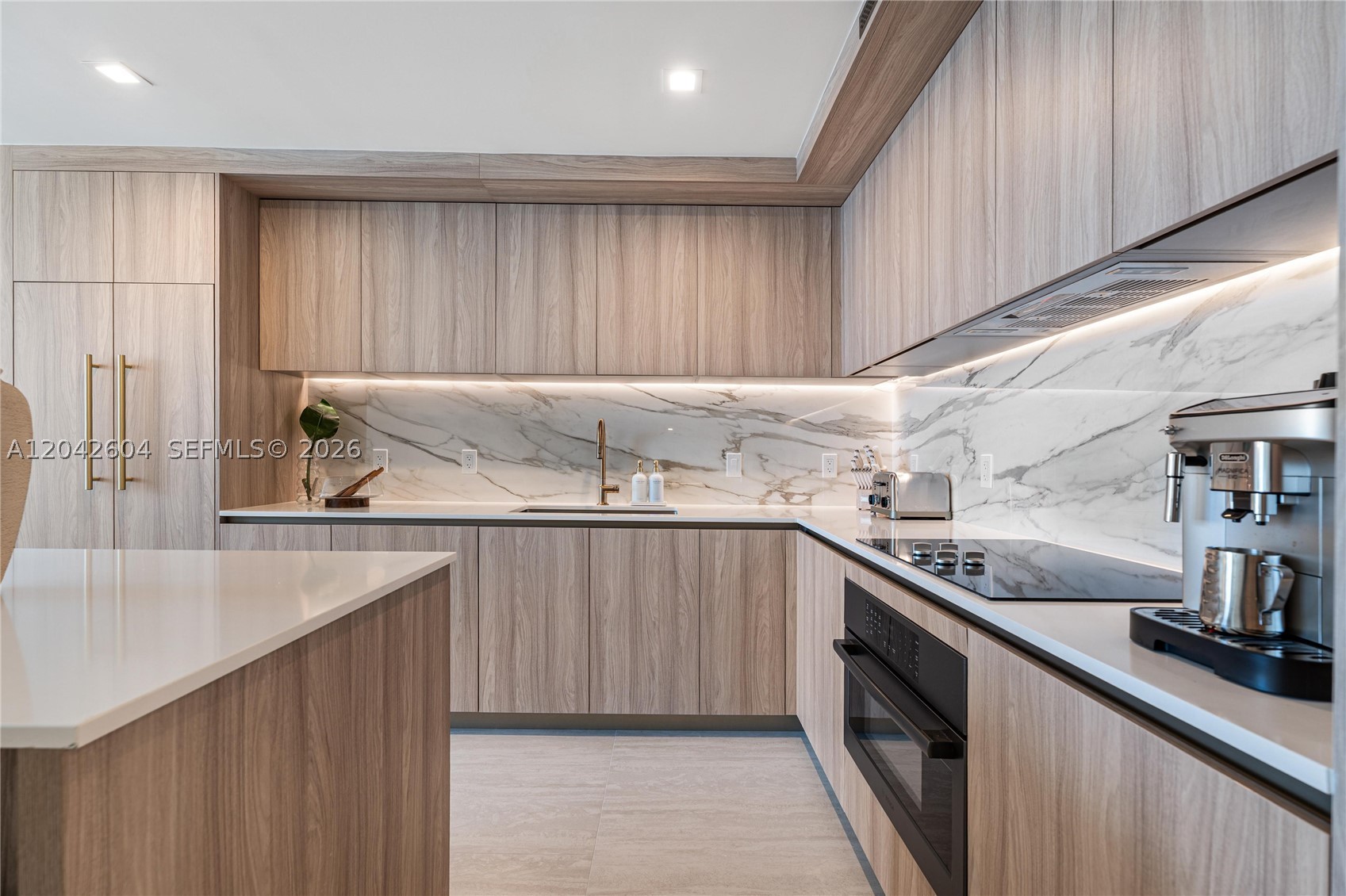 VICEROY RESIDENCES - Residential Lease