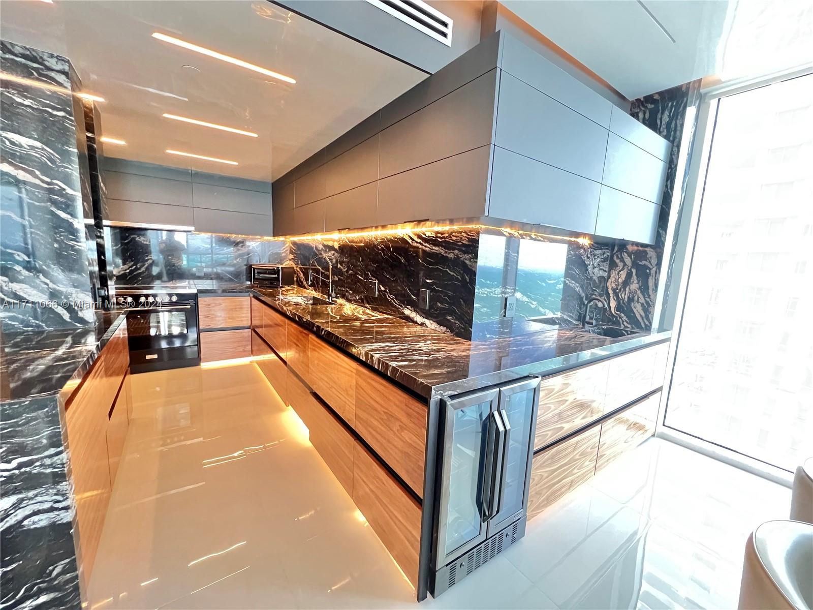 ACQUALINA OCEAN RESIDENCE - Residential
