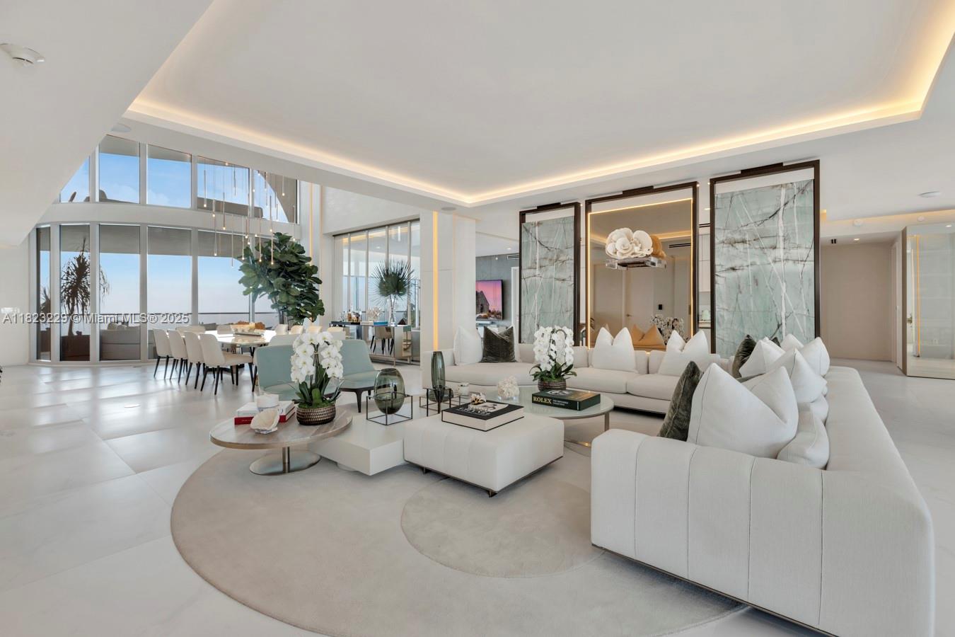 JADE SIGNATURE CONDO - Residential