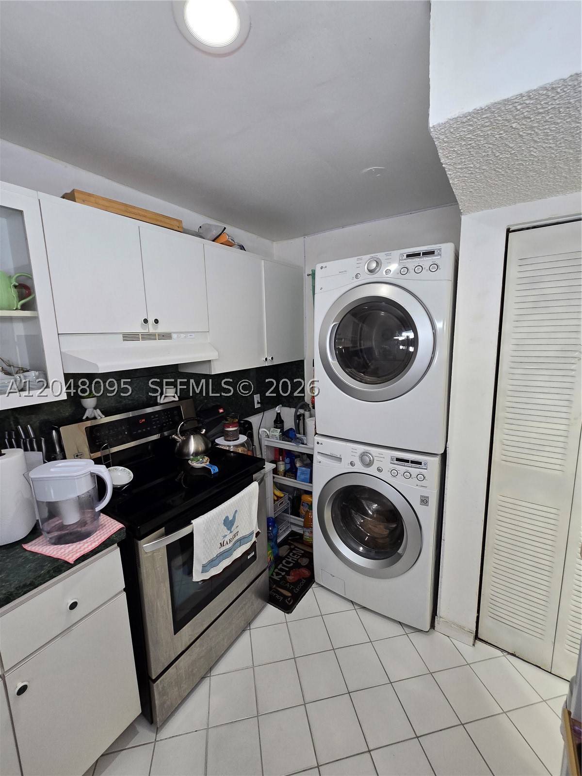 ST ANDREWS COURT CONDO - Residential Lease
