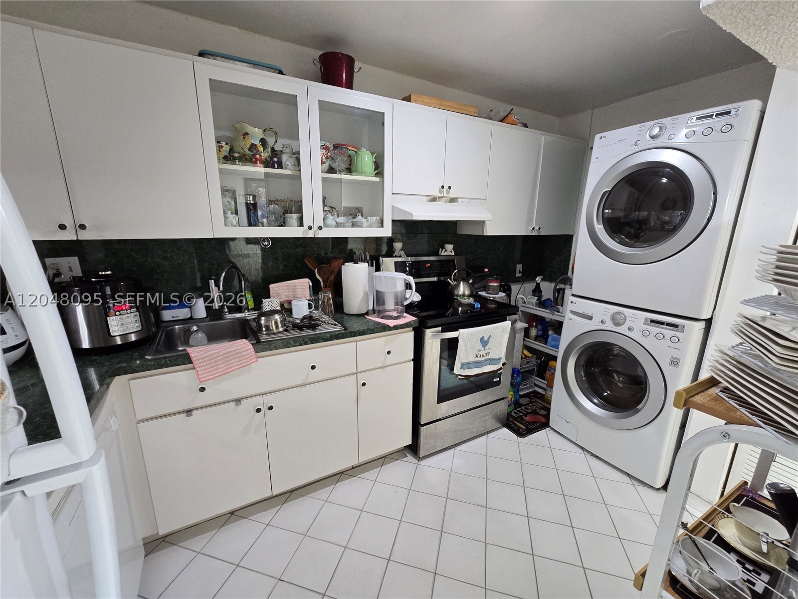 ST ANDREWS COURT CONDO - Residential Lease
