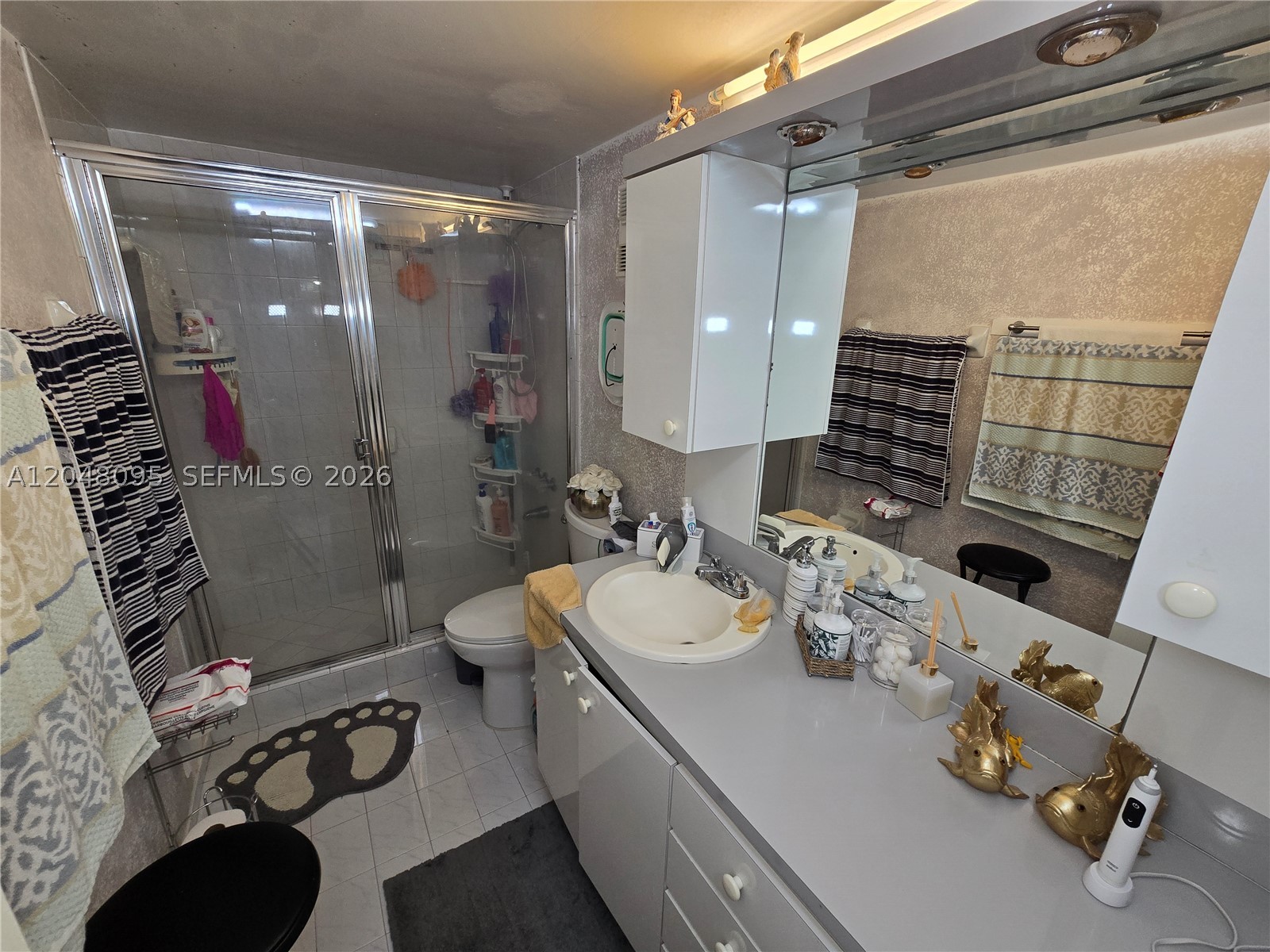 ST ANDREWS COURT CONDO - Residential Lease