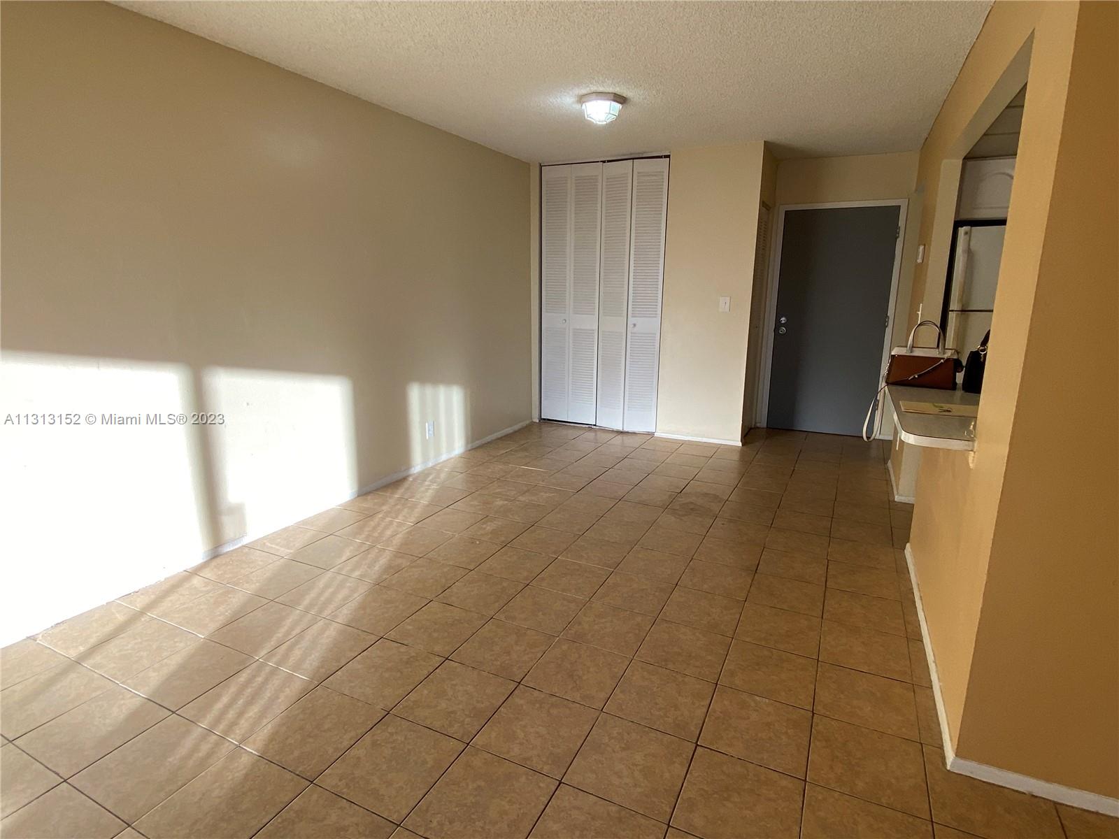NEWPORT AT LAUDERHILL CON - Residential