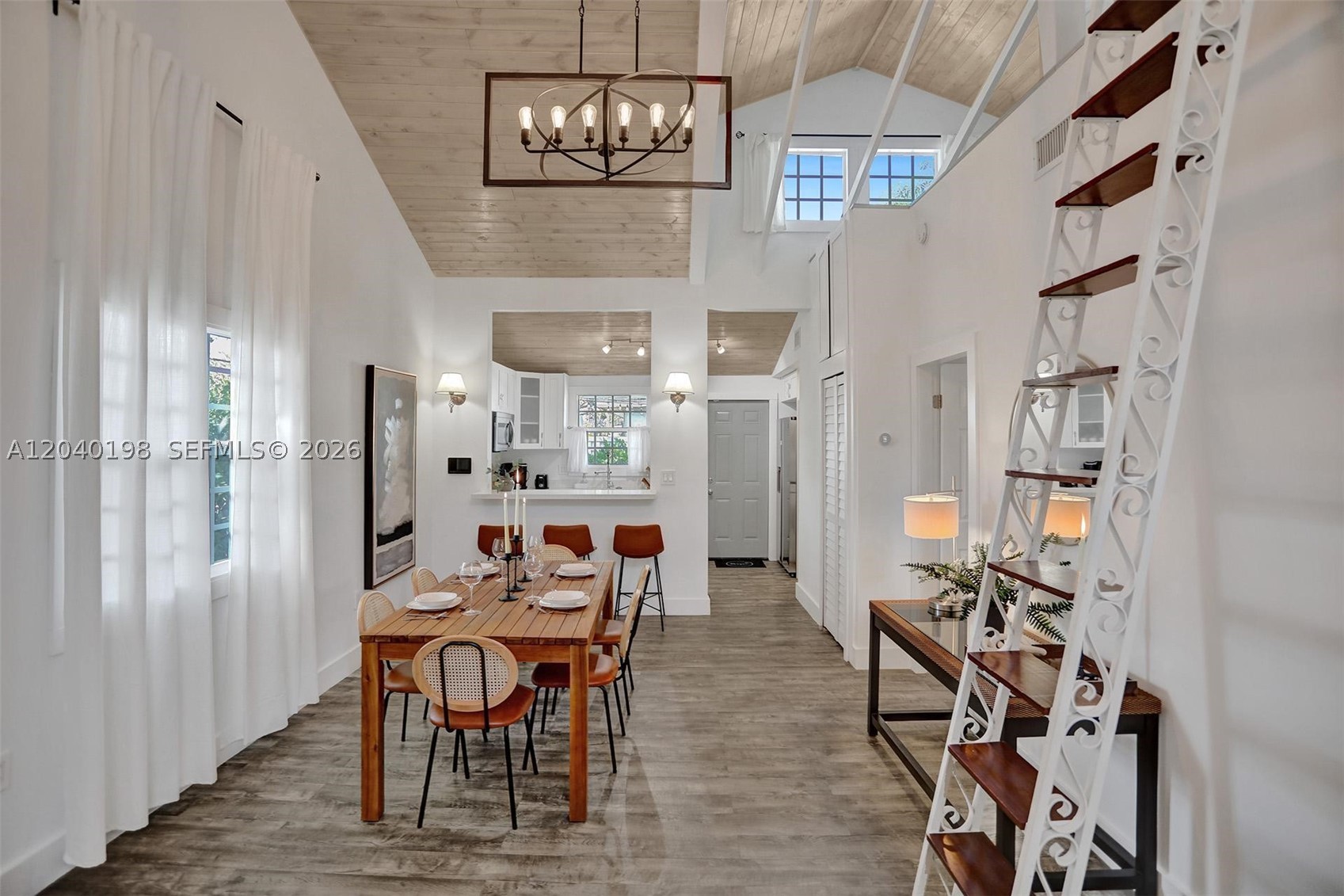 BAYWOOD - Residential