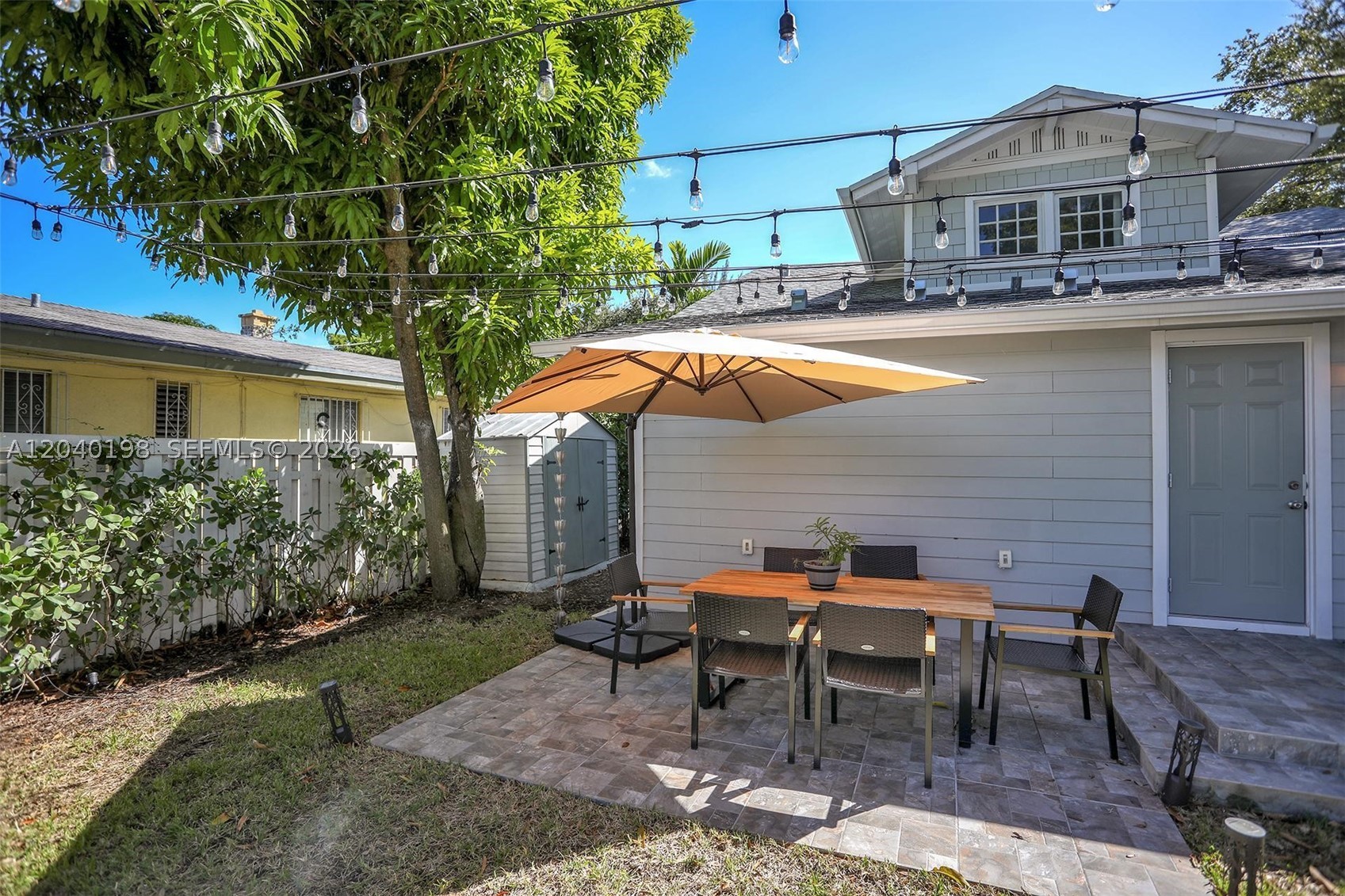 BAYWOOD - Residential